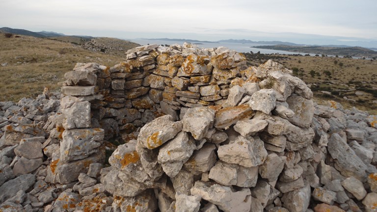 Grobni humci (gomile – tumuli) na području Čuha